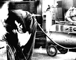 1956 – CLOOS realiza un trabajo pionero