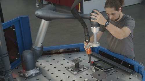 QINEO ArcBoT焊接机器人系统